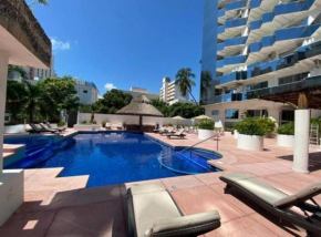 Fresca estancia en zona Dorada con Alberca/Playa!